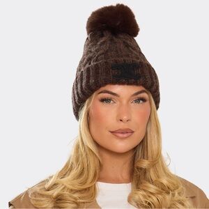 beanie in brown